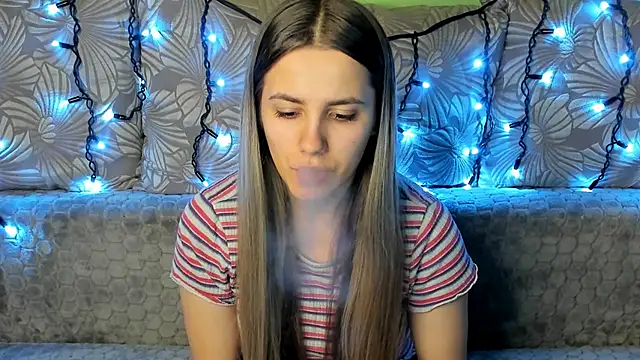 MaggieCake online show from 12-24-24, 12:44