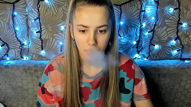 MaggieCake online show from 01-29-25, 01:58