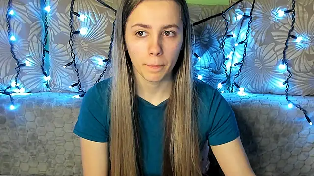 MaggieCake online show from 02-19-25, 04:55