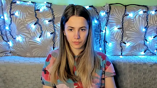 MaggieCake online show from 02-01-26, 03:27