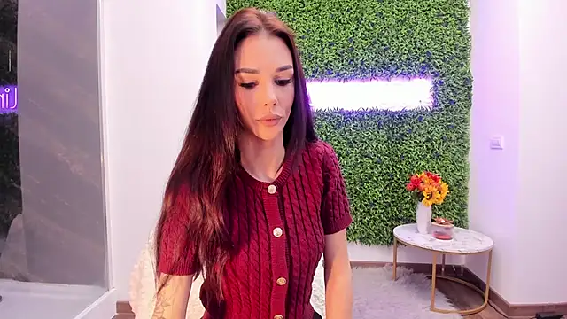 Snapshot of realhotfallingdevil chatting on 11-21-25, 06:01 realhotfallingdevil online show from 11-21-25, 06:01