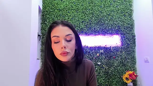 Snapshot of realhotfallingdevil chatting on 12-18-25, 05:35 realhotfallingdevil online show from 12-18-25, 05:35