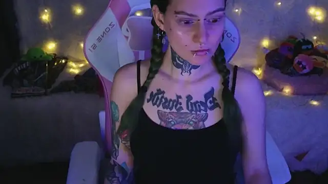 Ginger Stay online show from 04-23-26, 09:52