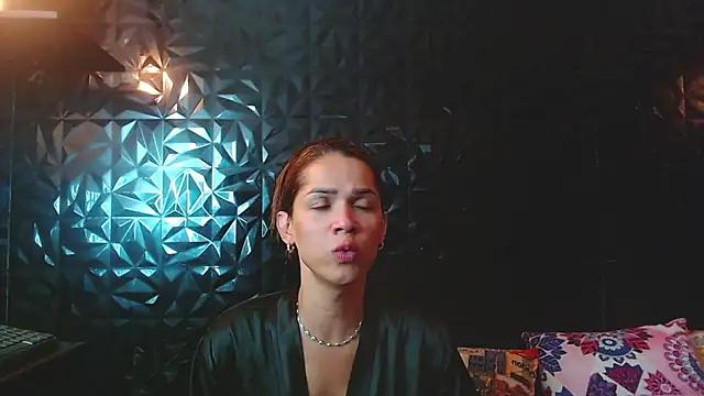 PINK  LOLA1 online show from 12-04-25, 01:15