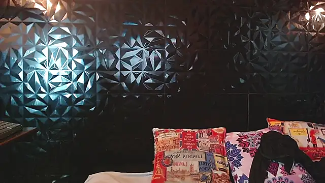 PINK  LOLA1 online show from 04-24-26, 12:35