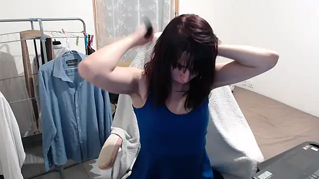 missthon0 online show from 11-04-25, 04:28