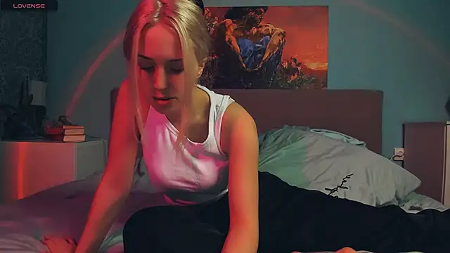 Linda Roxy online show from 12-05-24, 07:17