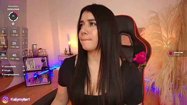 Snapshot of KallyMyller1 chatting on 01-17-25, 01:47 KallyMyller1 online show from 01-17-25, 01:47