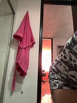 Snapshot of KallyMyller1 chatting on 09-11-25, 07:36 KallyMyller1 online show from 09-11-25, 07:36