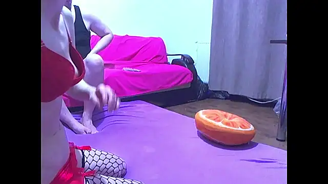 Snapshot of evehotty chatting on 01-24-25, 08:11 evehotty online show from 01-24-25, 08:11