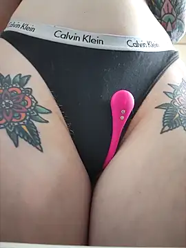 LucidLucy online show from 03-18-25, 04:04