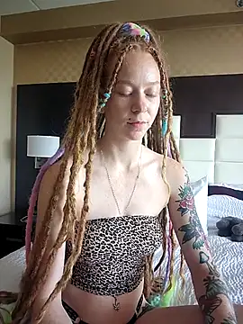 Snapshot of LucidLucy chatting on 06-28-26, 02:56 LucidLucy online show from 06-28-26, 02:56