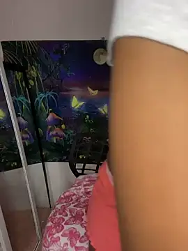 Snapshot of Badjen1027 chatting on 10-30-25, 01:40 Badjen1027 online show from 10-30-25, 01:40