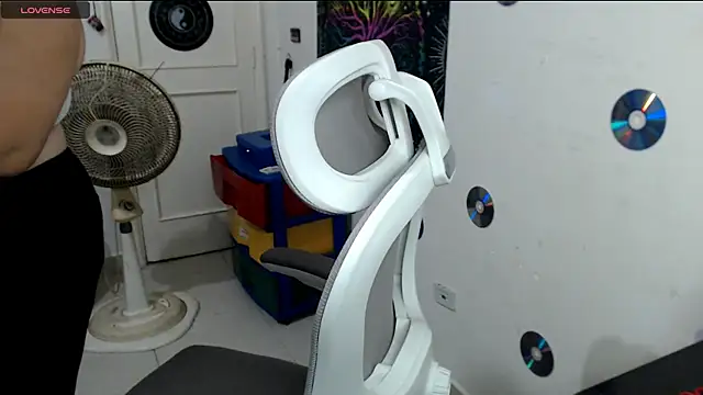 xherry horny online show from 11-11-25, 06:46