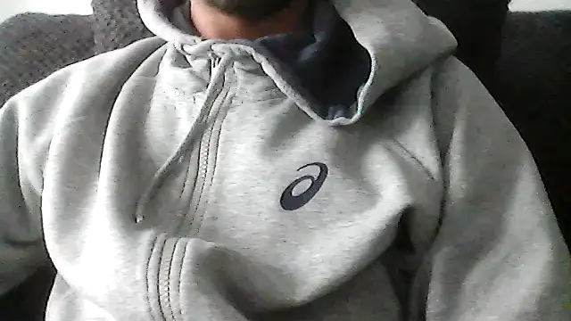 Snapshot of juju156111 chatting on 10-31-25, 09:10 juju156111 online show from 10-31-25, 09:10