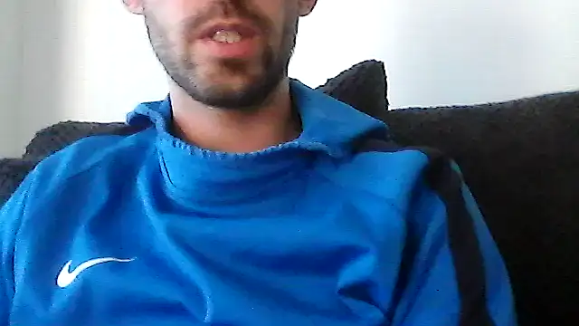 Snapshot of juju156111 chatting on 11-07-25, 01:33 juju156111 online show from 11-07-25, 01:33