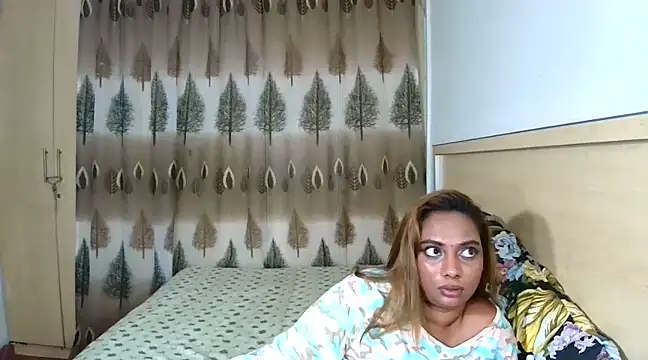 Snapshot of sexyindianchic chatting on 01-25-25, 01:10 sexyindianchic online show from 01-25-25, 01:10