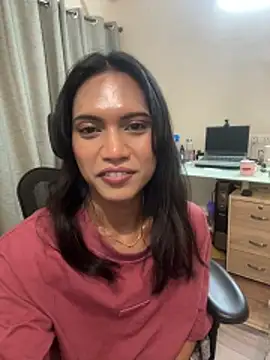 Snapshot of DarlingJenny22 chatting on 05-16-26, 07:34 DarlingJenny22 online show from 05-16-26, 07:34