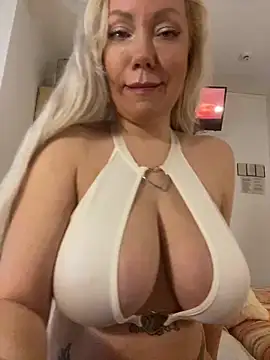 SofiaJoy online show from 02-13-25, 01:59