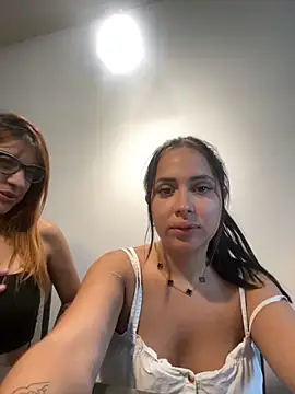 Snapshot of candelacante chatting on 03-04-26, 09:54 candelacante online show from 03-04-26, 09:54