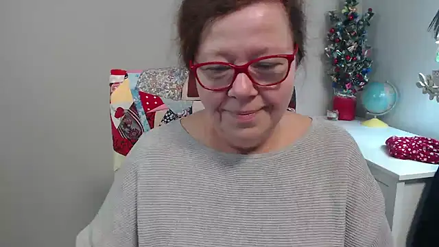 Adelewildx online show from 01-07-25, 04:29