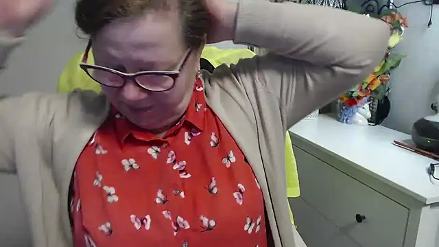 Adelewildx online show from 03-16-26, 04:51