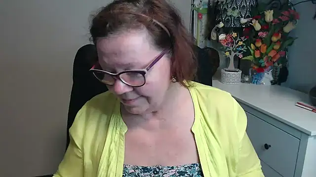 Snapshot of Adelewildx chatting on 05-06-26, 03:24 Adelewildx online show from 05-06-26, 03:24