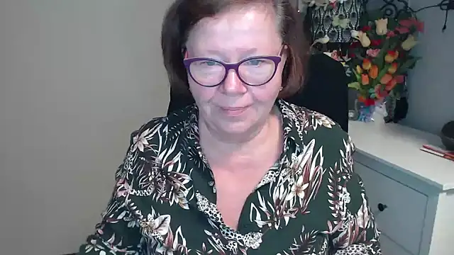 Snapshot of Adelewildx chatting on 05-12-26, 03:36 Adelewildx online show from 05-12-26, 03:36