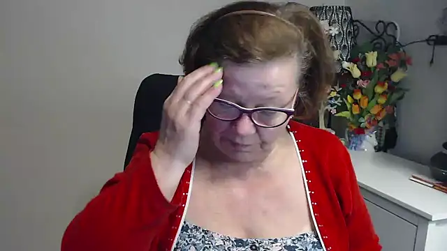 Snapshot of Adelewildx chatting on 05-13-26, 03:37 Adelewildx online show from 05-13-26, 03:37