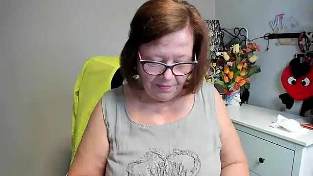 Snapshot of Adelewildx chatting on 06-05-26, 07:14 Adelewildx online show from 06-05-26, 07:14