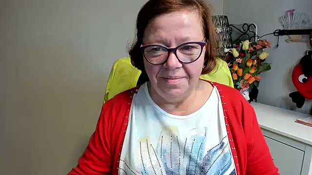 Snapshot of Adelewildx chatting on 06-11-26, 03:48 Adelewildx online show from 06-11-26, 03:48