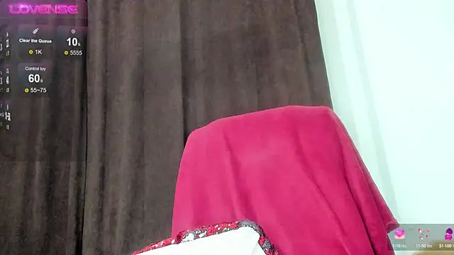 Snapshot of Allees95 chatting on 01-21-25, 05:09 Allees95 online show from 01-21-25, 05:09