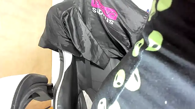 darsha sahu online show from 11-18-25, 12:38