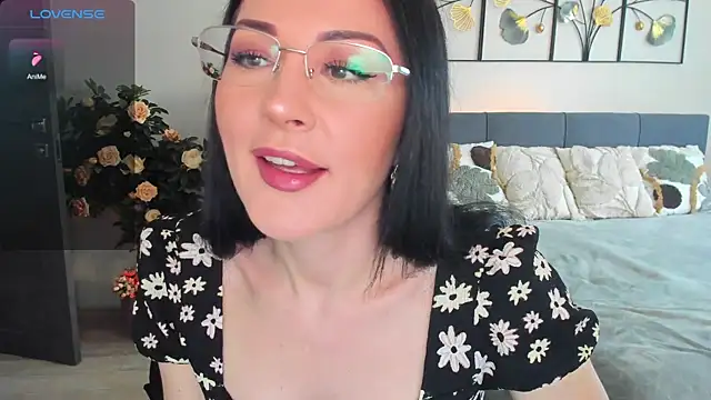 KerryCandy Girl online show from 04-24-26, 08:28