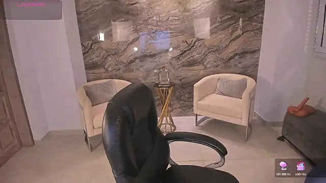 KylaMorrison online show from 06-23-26, 10:02