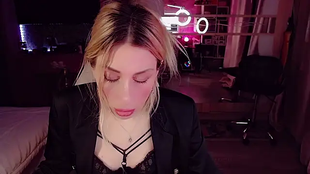 AnnieGOld  online show from 01-06-26, 11:51