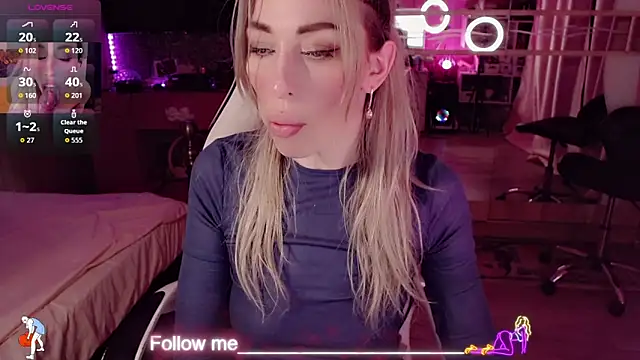 AnnieGOld  online show from 03-31-26, 09:48