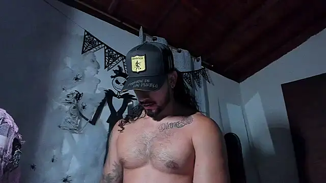 Snapshot of Baky_sexy chatting on 10-25-25, 01:46 Baky sexy online show from 10-25-25, 01:46