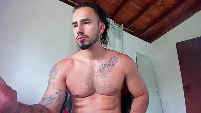 Snapshot of Baky_sexy chatting on 11-06-25, 11:44 Baky sexy online show from 11-06-25, 11:44