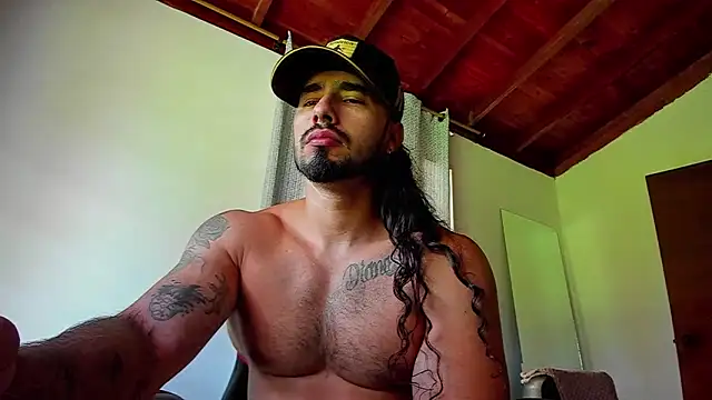 Snapshot of Baky_sexy chatting on 01-09-26, 03:04 Baky sexy online show from 01-09-26, 03:04