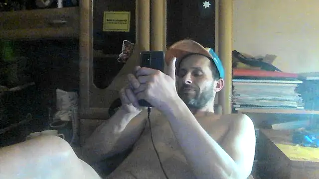 Snapshot of FireFox_Feel chatting on 02-25-25, 07:25 FireFox Feel online show from 02-25-25, 07:25