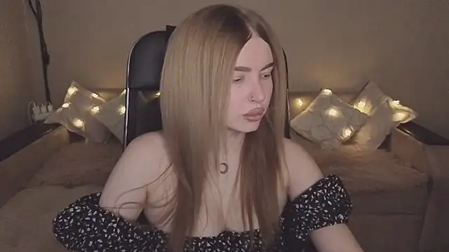 ViolettaLopez online show from 11-10-25, 12:15