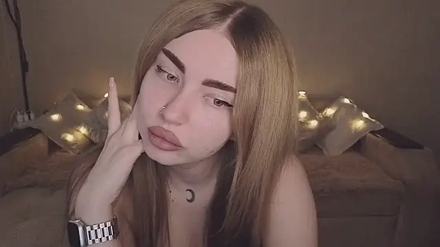 ViolettaLopez online show from 11-12-25, 12:16