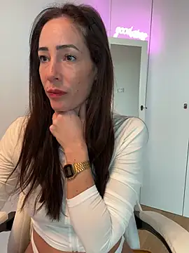 SweeetAlegra online show from 03-18-25, 05:10