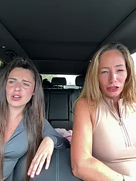 SweeetAlegra online show from 04-23-26, 01:35