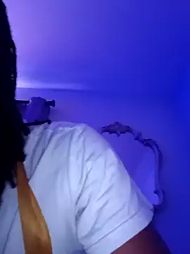 Snapshot of PrinceNoAlbert chatting on 02-14-25, 01:29 PrinceNoAlbert online show from 02-14-25, 01:29