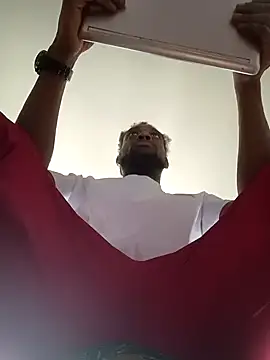 Snapshot of PrinceNoAlbert chatting on 02-24-25, 04:04 PrinceNoAlbert online show from 02-24-25, 04:04