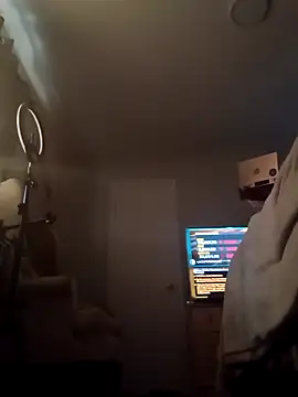 Snapshot of PrinceNoAlbert chatting on 02-25-25, 01:28 PrinceNoAlbert online show from 02-25-25, 01:28