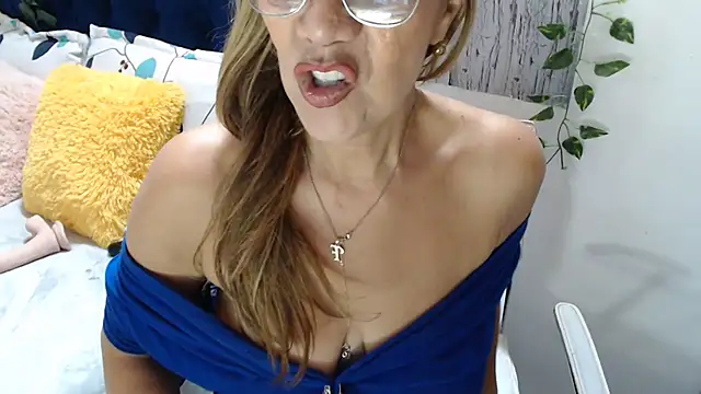 Snapshot of samantha_20x chatting on 11-02-25, 10:01 samantha 20x online show from 11-02-25, 10:01