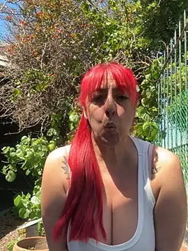 sofy alone online show from 09-25-25, 04:00